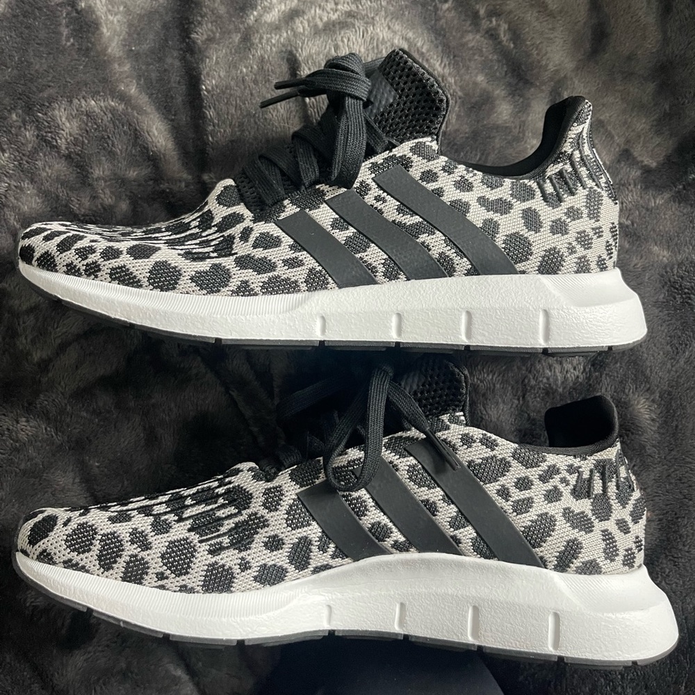 Adidas Cloudfoam Sneakers